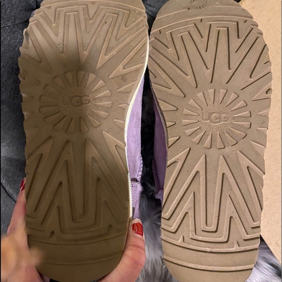 Ugg RARE lavender w/mini Bailey bow! Like new! - Picture 13 of 14